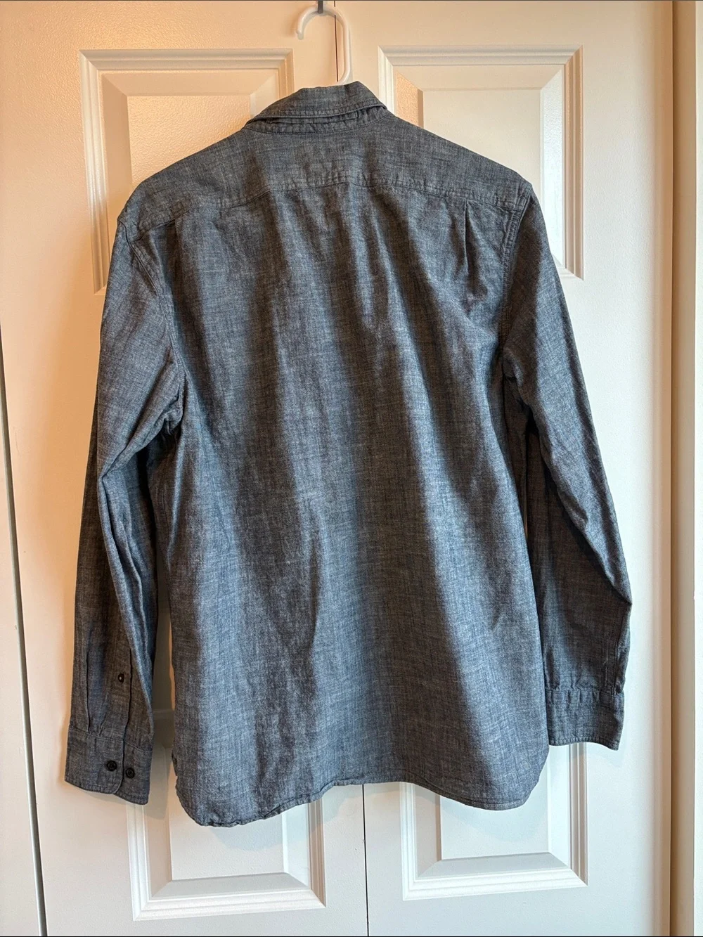 MENS- Size M- Banana Republic Grey Chambray button-down shirt